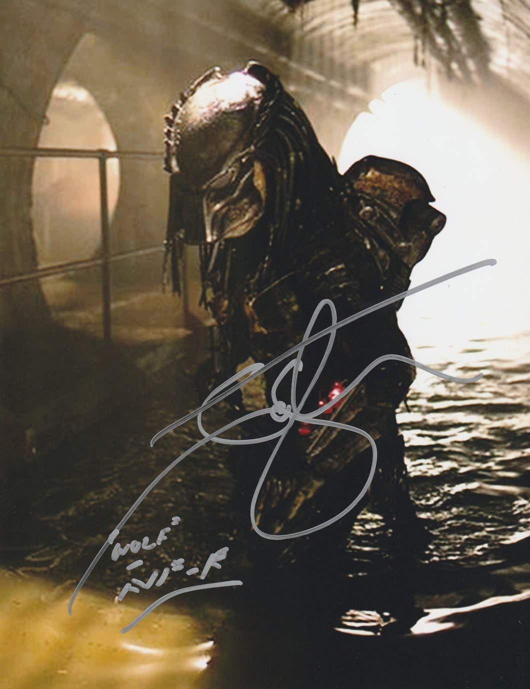 Alien Vs Predator Ian Whyte signed 8x10