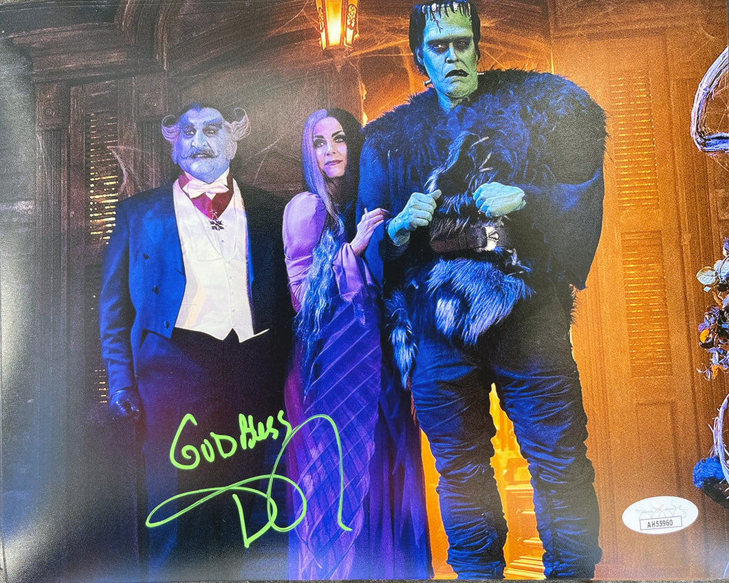 Daniel Roebuck The Munsters signed Grandpa Munster 8x10 photo